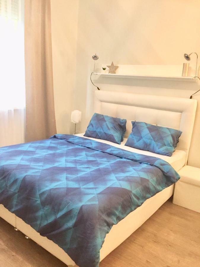 Miracle Apartman Sarvar公寓 外观 照片
